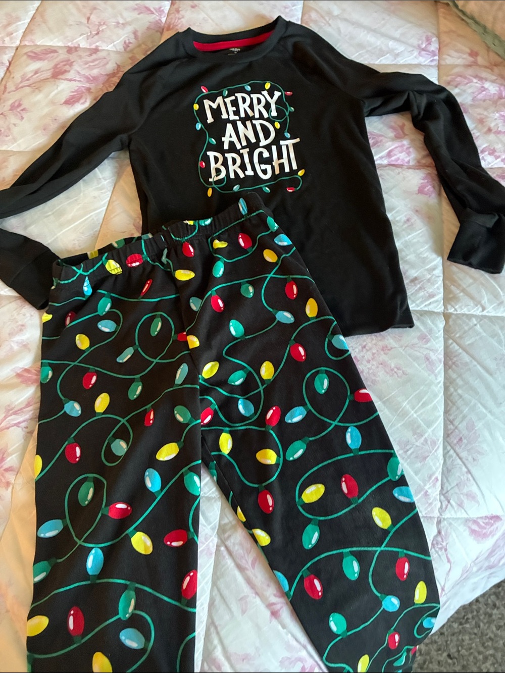 NWOT Kids "Merry and Bright" Black Holiday Pajama Set